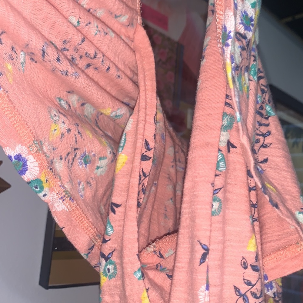 Off the shoulder Floral Top - Picture 5 of 5